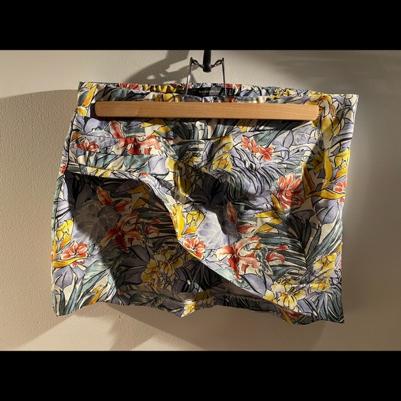 Zara flower print skirt - Picture 2 of 2